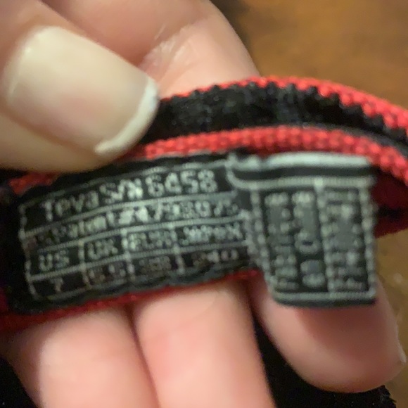 Tevas Red and Black - Picture 4 of 5